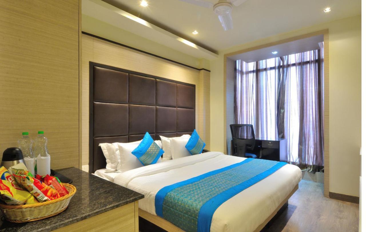 Hotel Royal Grand - Opposite Axis Bank East Patel Nagar Nueva Delhi Exterior foto